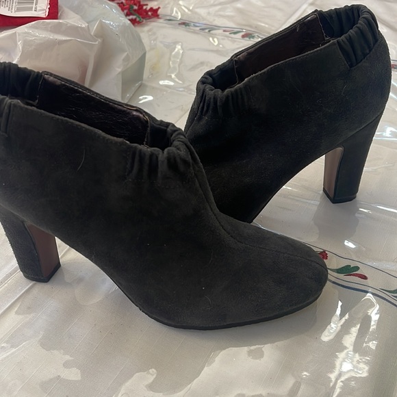 SAM EDELMAN GREY SUEDES THREE IN HEEL NEW NEVER WORN🎉pricedrop - Picture 8 of 11